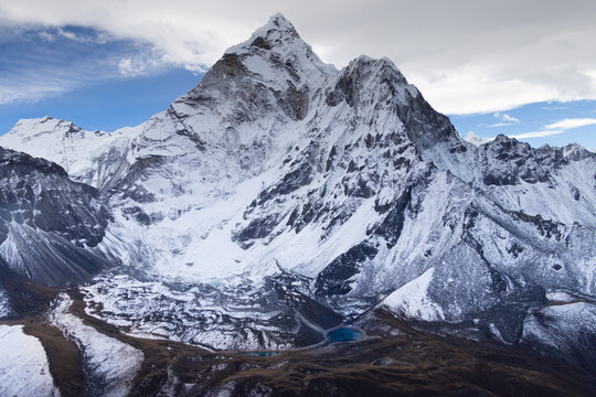 Landscape in the mountains of Mount Ama Dablam during Everest Base Camp Trek