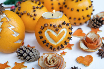 Homemade festival decorations. Festive Pomander Balls. Wholesome freshness and fragrance in the house.
