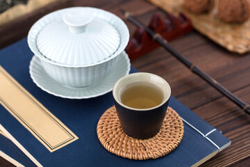 Chinese covered bowl tea culture