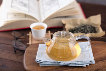 Chinese traditional tea culture and reading books