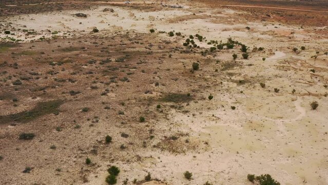Eroded by Elements dirty grounds and sandstone formations Lake Munto 4k.