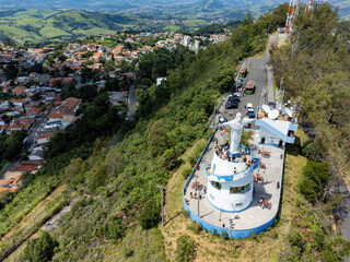Moro do Cruzeiro em Águas de Lindóia, São Paulo. Imagem de Cristo em Mirante na cidade. 