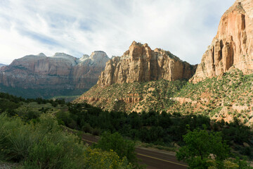 Fototapeta na wymiar The majestic mountains of Zion National Park