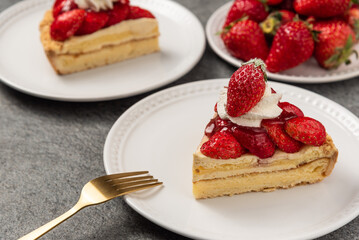 イチゴのタルトケーキ