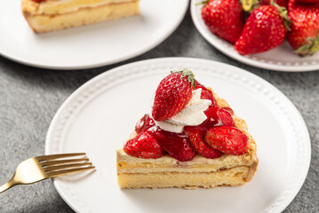 イチゴのタルトケーキ