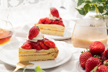 イチゴのタルトケーキ