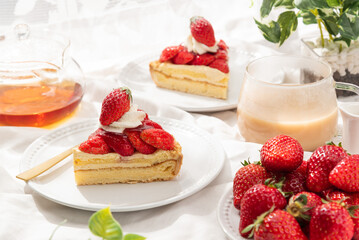 イチゴのタルトケーキ