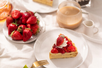イチゴのタルトケーキ