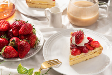 イチゴのタルトケーキ