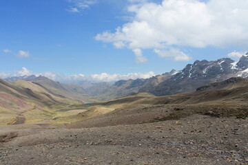 Cerro de los siete colores en perú,  Montaña 7 colores Paseo por Machupicchu, vacaciones tradicionales peruanas,  7 maravillas del mundo