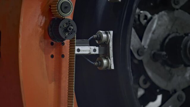 Detailed rubber tyre manufacturing process in technological workhouse by machine