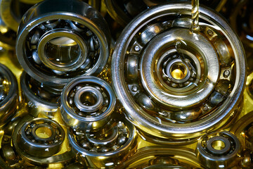 Ball bearing. Motor oil. Lubricating oil.