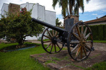 Fototapeta premium War cannon exposed at the Panteon Dos Heroes in the historic city of Lapa Paraná Brazil
