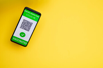 Fototapeta premium Greenpass digital covid certificate vaccinated