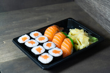 Sushi Box Maki Nigiri Japan Food Togo Takeaway Set