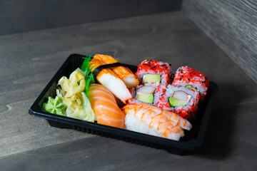 Sushi Box Maki Nigiri Japan Food Togo Takeaway Set