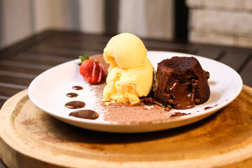 Petit Gateau
