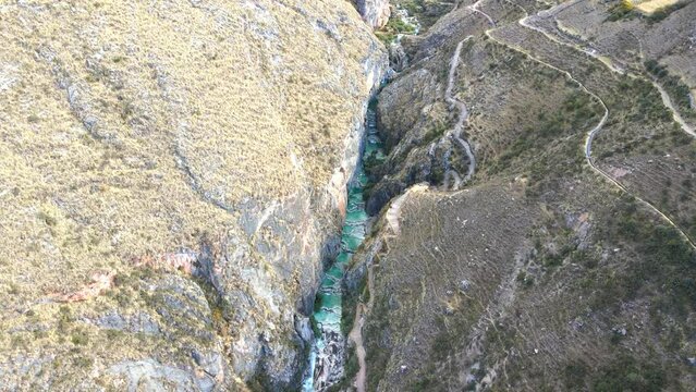 The best of Peru: Aguas Turquesas De Millpu in Ayacucho - V&iacute;ctor Fajardo