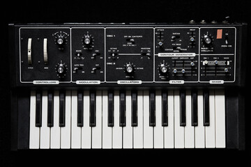 1980's Analog Synthesizer Musical Instrument - obrazy, fototapety, plakaty