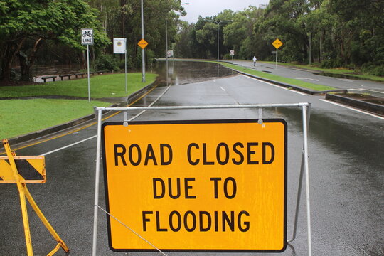 Road in southeast Queensland closed to flooding