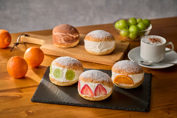 マリトッツォとコーヒー