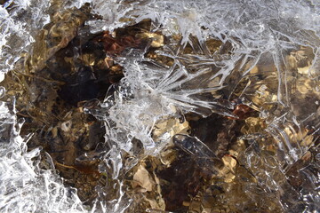 Torrente invernale
