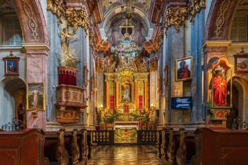 Fototapeta na wymiar Wnętrze Kościoła Bonifratrów w Krakowie