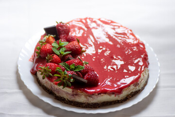 cake with strawberries