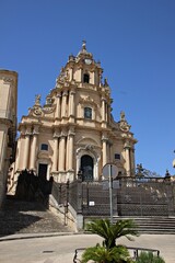 Obraz premium Italy, Sicily: View of Saint George Church in Ragusa Ibla.