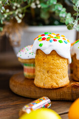 easter cake kulich holiday pastry homemade dessert festive easter treat sweet meal food snack on the table copy space food background