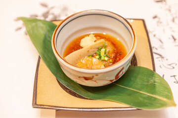 会席御膳　碗もの