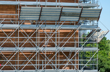 buildings: scaffolding under construction, checked in every detail, for the workers' safety at...