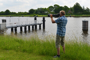 Fototapeta premium Fotograf am Nord-Ostsee-Kanal 