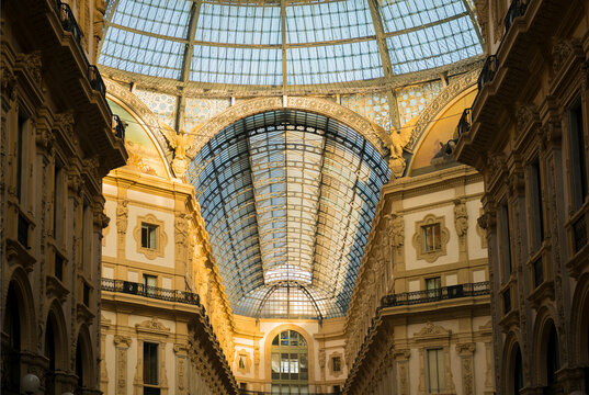 Gallery Vittorio Emanuele ll in Milan, Italy.