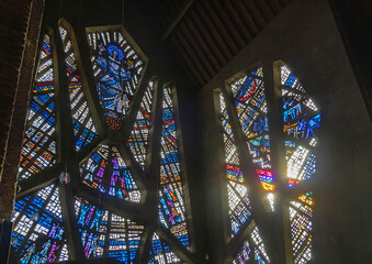 Glasfenster in der Reformationskirche in Köln-Bayenthal