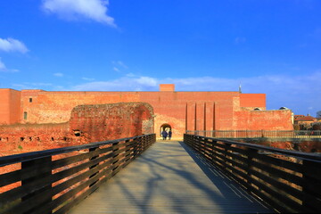 CASTELLO DI NOVARA, ITALIA, CASTLE OF NOVARA, ITALY 