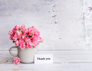 Beautiful pink roses bouquet and thank you message 