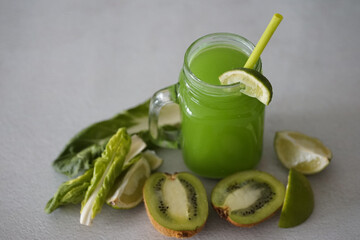 kiwi and lime juice smoothie