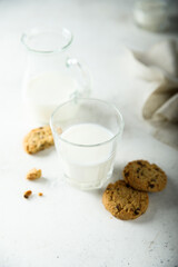 Fresh milk with homemade cookies
