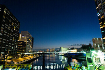 Fototapeta na wymiar Night view of high-rise condominiums in Tokyo, Japan_71