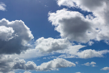 Naklejka premium blue sky with clouds