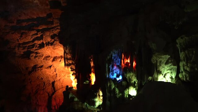 The beautiful color inside the most famous caves in Mexico