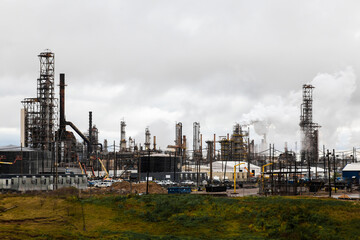 Fototapeta premium Oil refinery in Beaumont, Port Arthur, USA.