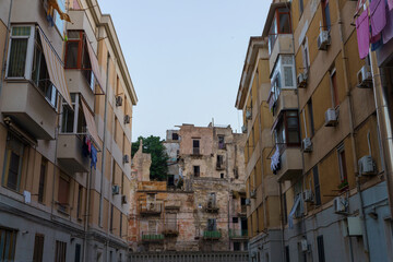 Taranto, Apulia, Italy: historic buildings