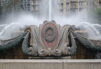 Bari, Fontana stazione centrale piazza Moro, simbolo  con gli stemma, mosaici, acqua, Sud, Puglia,...