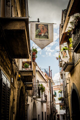 Włochy,  uliczka miasteczka Visciano w regionie Kampania, w prowincji  Neapol 