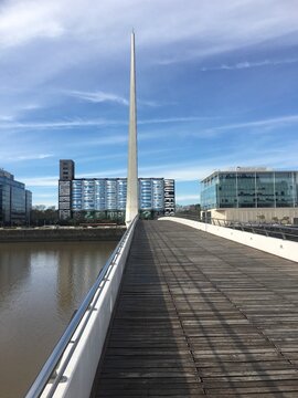 Puente De La Mujer