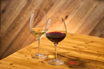 赤ワインと白ワイン