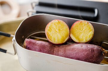 メスティンで蒸したサツマイモ