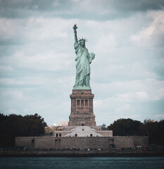 Fototapeta premium statue of liberty city